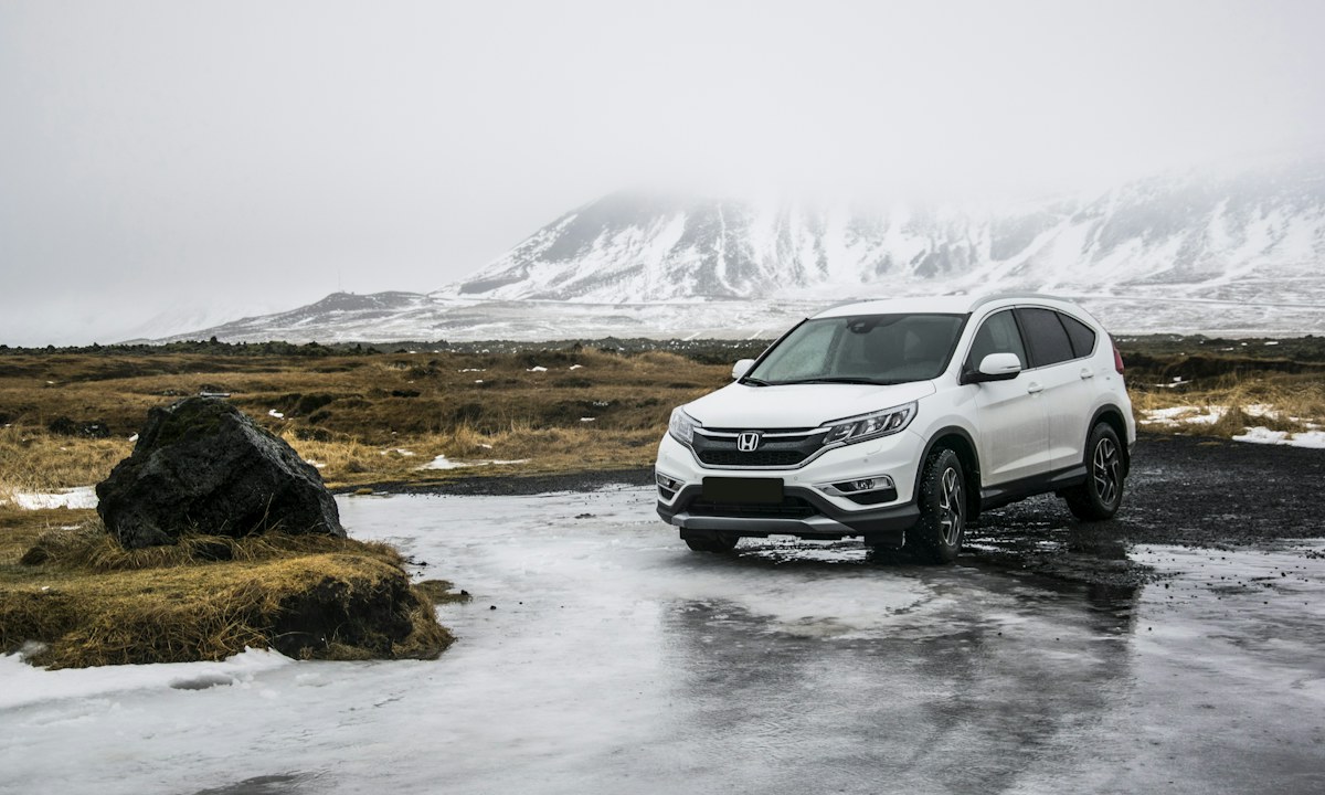 thuê tài xế tp.hcm đi thủ dầu một đặt trước - Xe ô tô SUV gầm cao vững vàng trên đường dài liên tỉnh